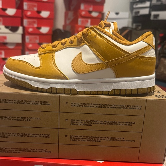 Nike Mustard and White Sneakers - Picture 4 of 6